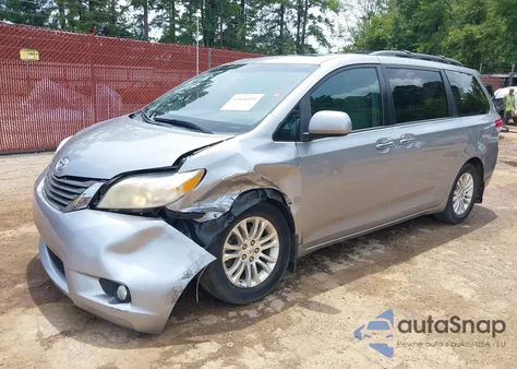 2011 Toyota Sienna Xle V6 z USA, uszkodzony, nr VIN 5TDYK3DC3BS042293